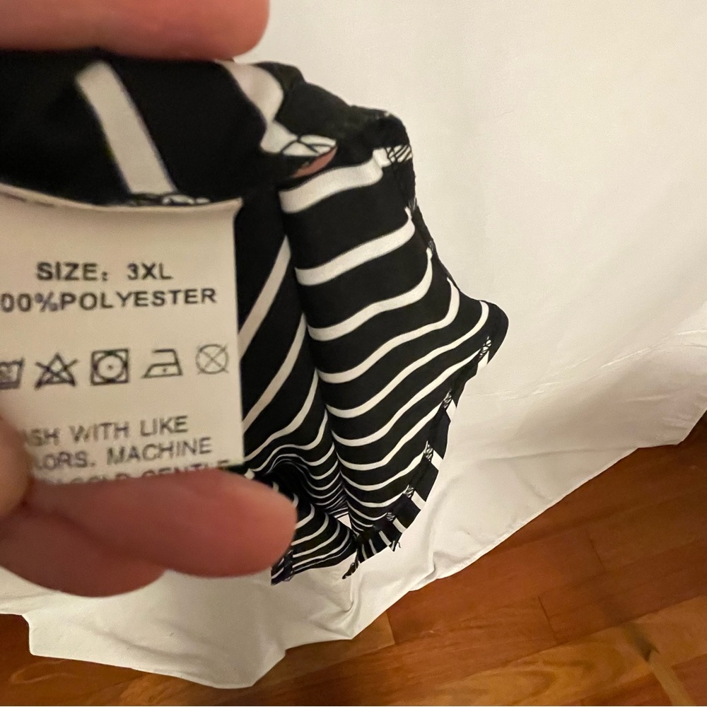 Source Unknown Black and White Nautical Swim Coverup - Picture 3 of 3